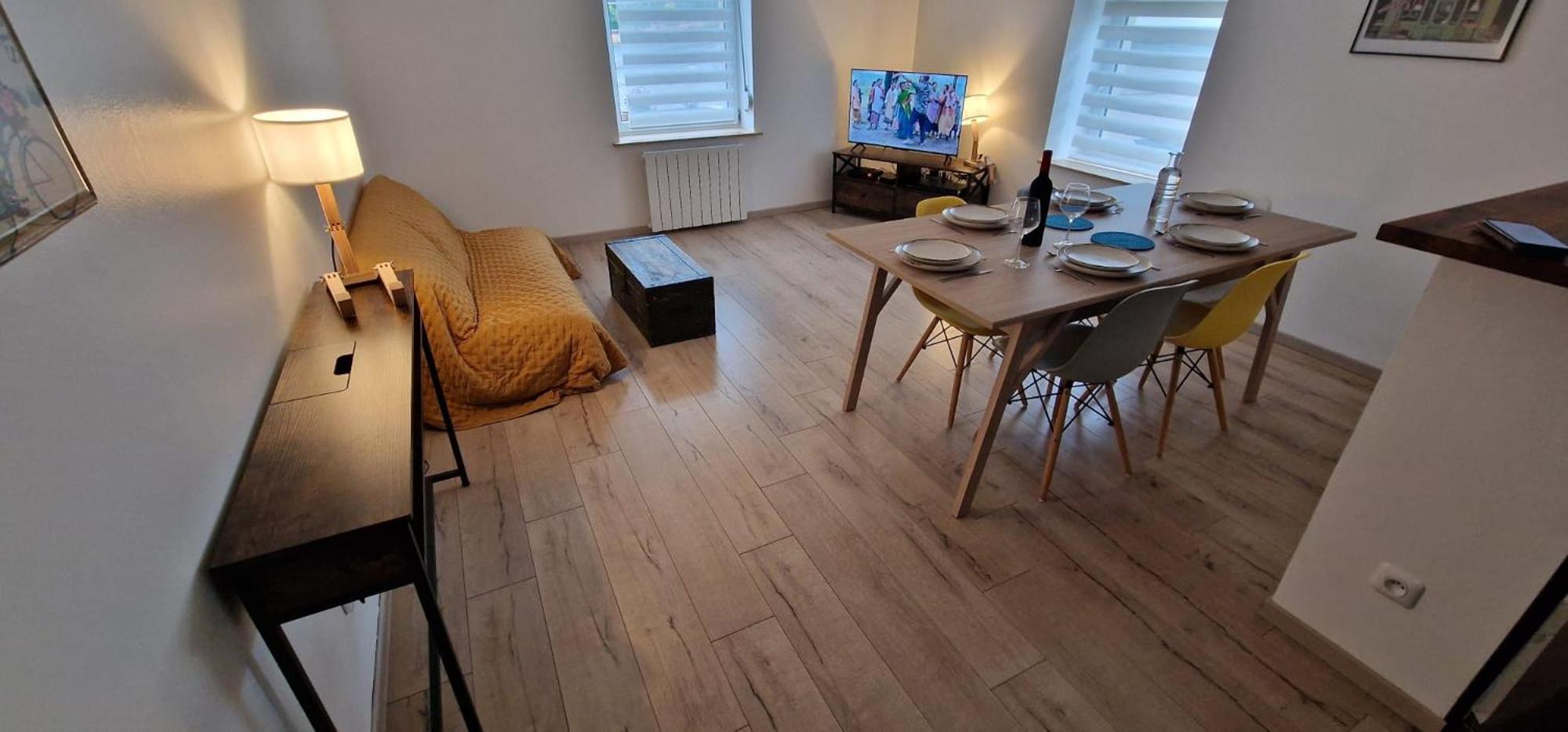 Bel Renove Avec De Beaux Volumes *
